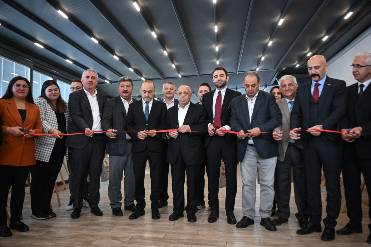 HAK-İŞ Genel Başkanı Mahmut Arslan, mevcut Asgari Ücret Tespit Komisyonu