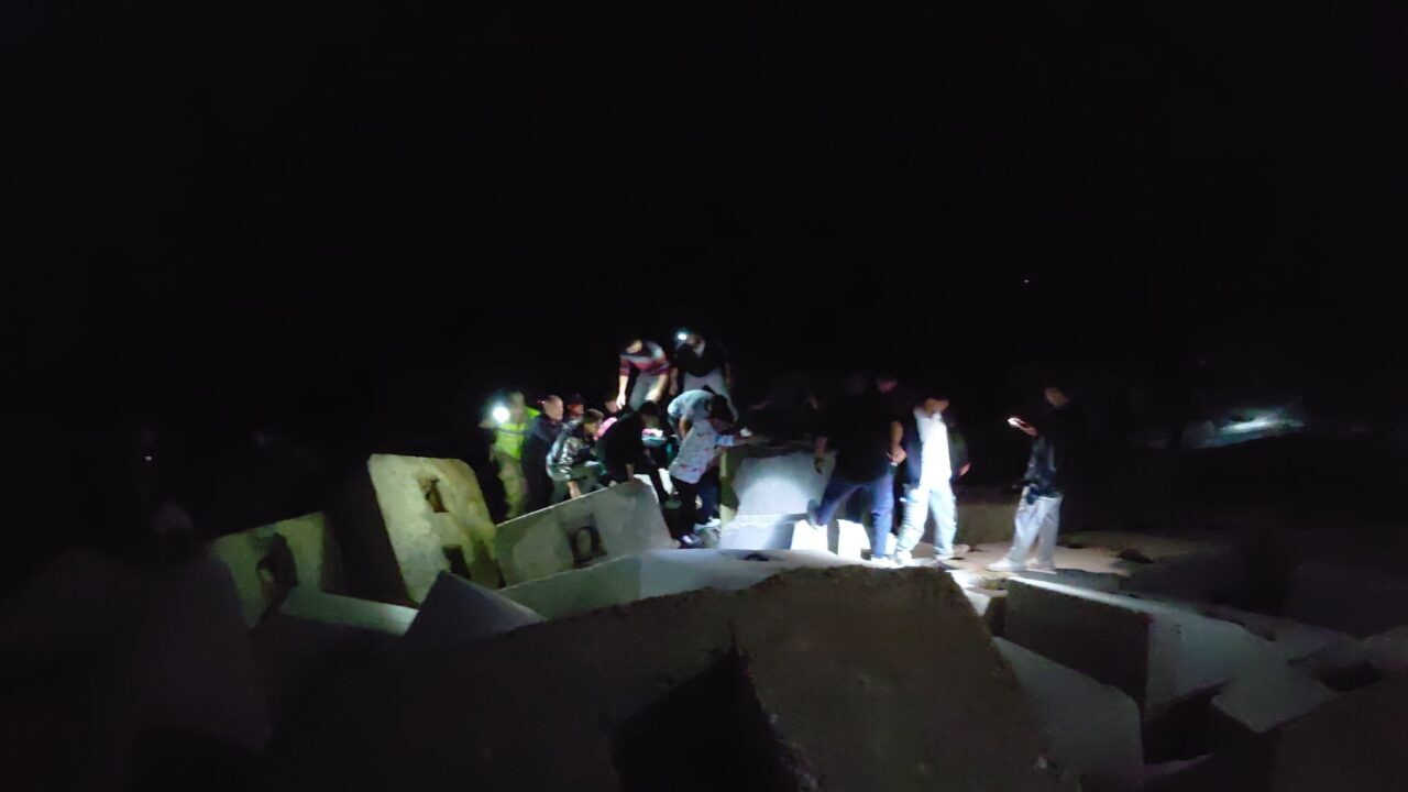  Hatay'ın Samandağ ilçesinde denize düşerek boğulma tehlikesi geçiren genç kız