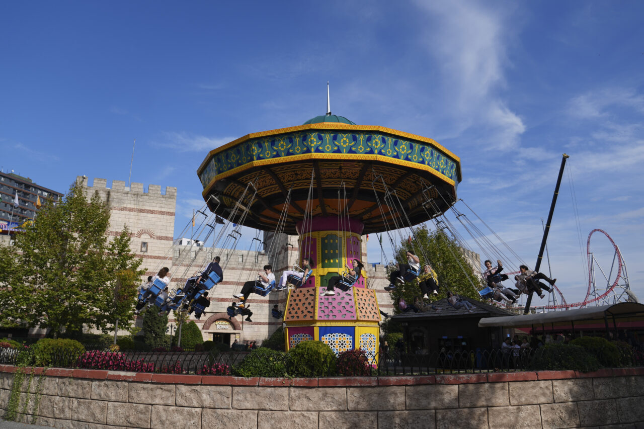 İstanbul'da ara tatilin başlamasıyla birlikte aileler çocuklarıyla beraber kent genelindeki
