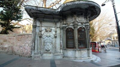 İstanbul'un Fatih Belediyesi, uzun yıllardır ihmal edilmiş, kimi zaman büfe