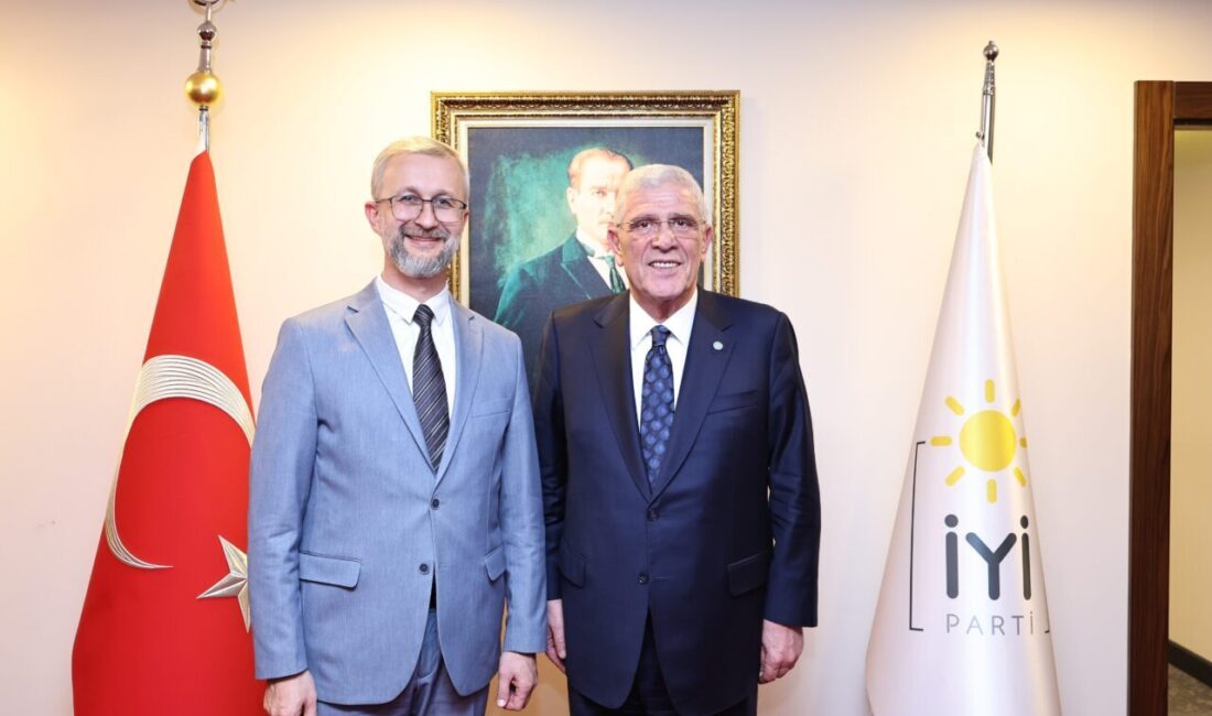 İYİ Parti Genel Başkanı Müsavat Dervişoğlu, Ukrayna'nın Ankara Büyükelçisi Nariman