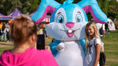 İzmir'de Lösemili Çocuklar Haftası kapsamında, lösemili çocukların tedavilerine yönelik farkındalık