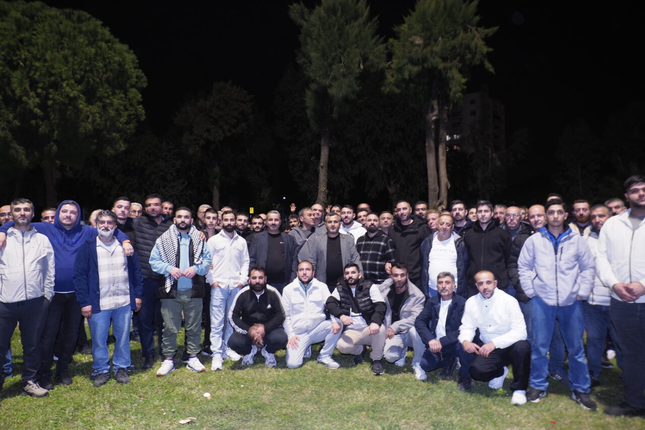  İzmir'in Karşıyaka ilçesinde pazar esnafının, Bostanlı pazar yerinde her cumartesi