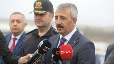  Edirne Valisi Yunus Sezer, ihracat rakamlarıyla doğru orantılı artan tır