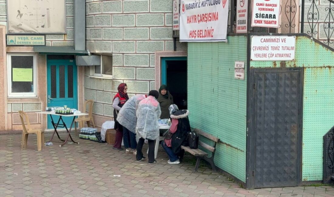  Karabük'te gıda zehirlenmesi şüphesiyle hastaneye kaldırılan 24 öğrenci, tedavilerinin ardından