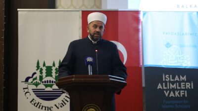  Karadağ İslam Birliği Başkanı Rıfat Feyziç, Karadağ'ın Türk vatandaşlarına vizesiz