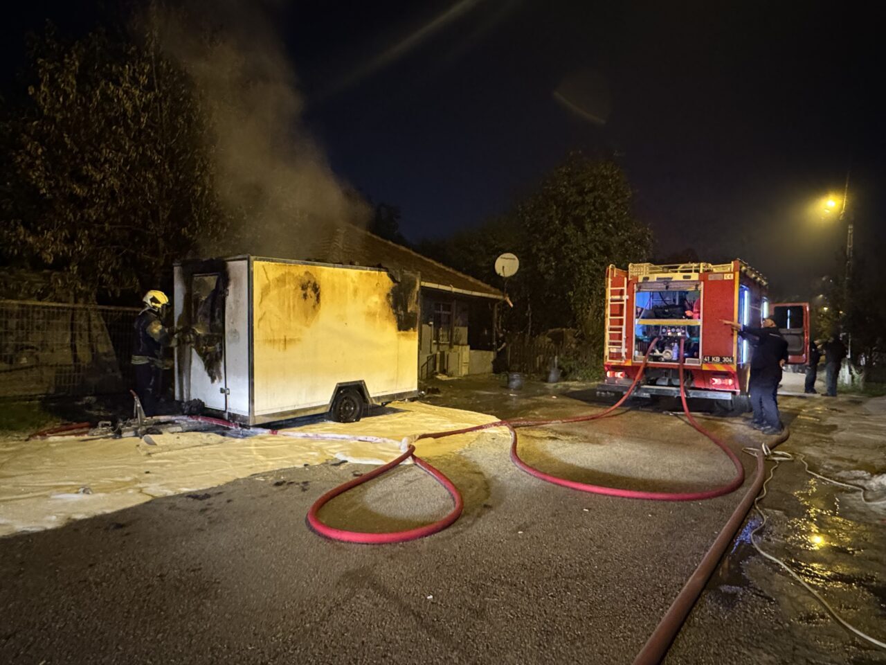 Kocaeli'nin Başiskele ilçesinde bir karavanda meydana gelen tüp patlamasının ardından