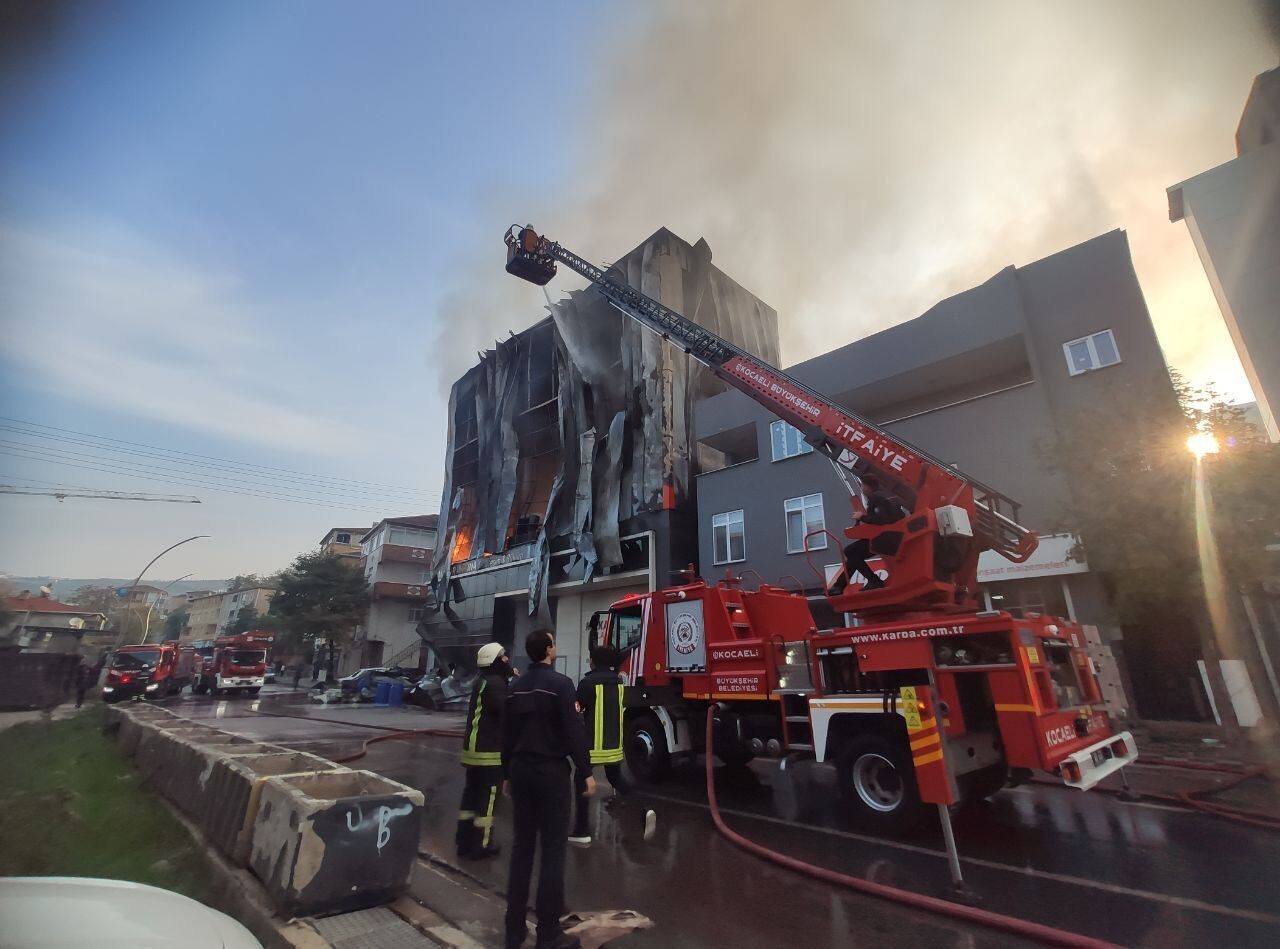 Kocaeli'nin Dilovası ilçesinde 6 kişinin hayatını kaybettiği, 7 kişinin yaralandığı