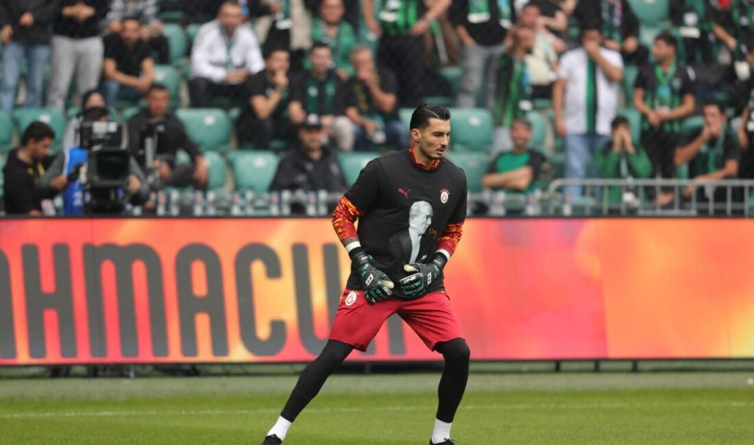 Galatasaray Teknik Direktör Okan Buruk, Trendyol Süper Lig'in 12. haftasında