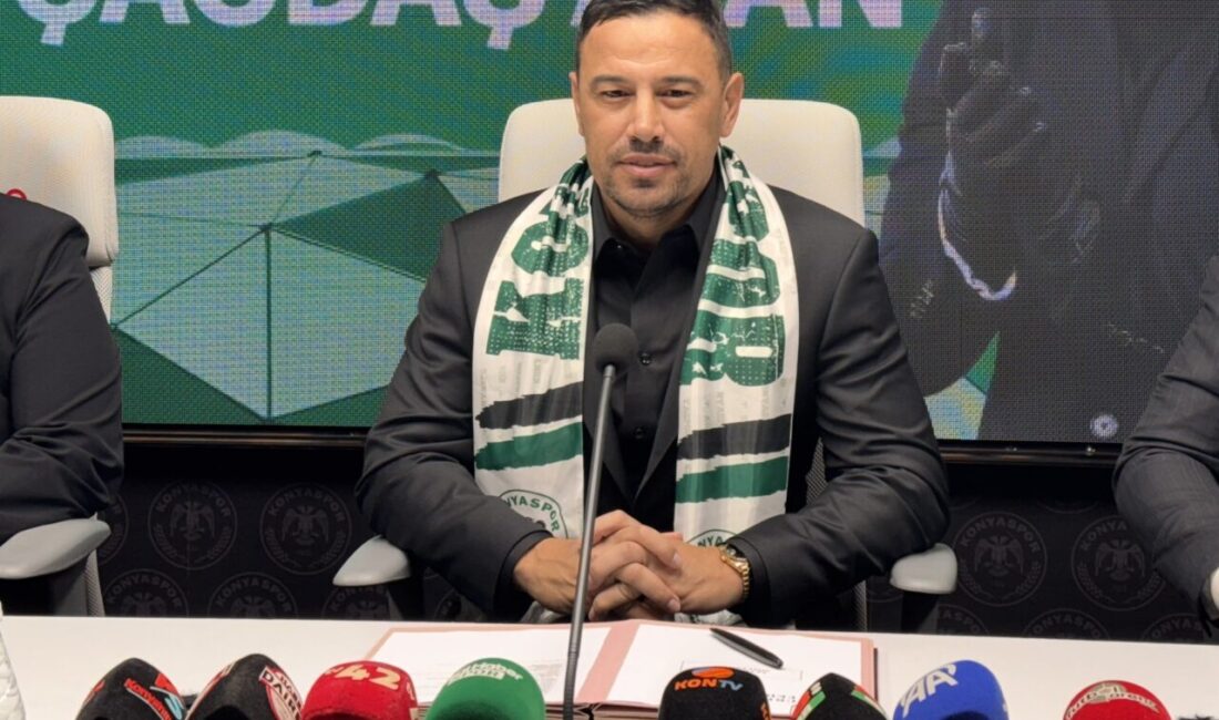 Trendyol Süper Lig ekiplerinden TÜMOSAN Konyaspor'da teknik direktörlük görevine getirilen