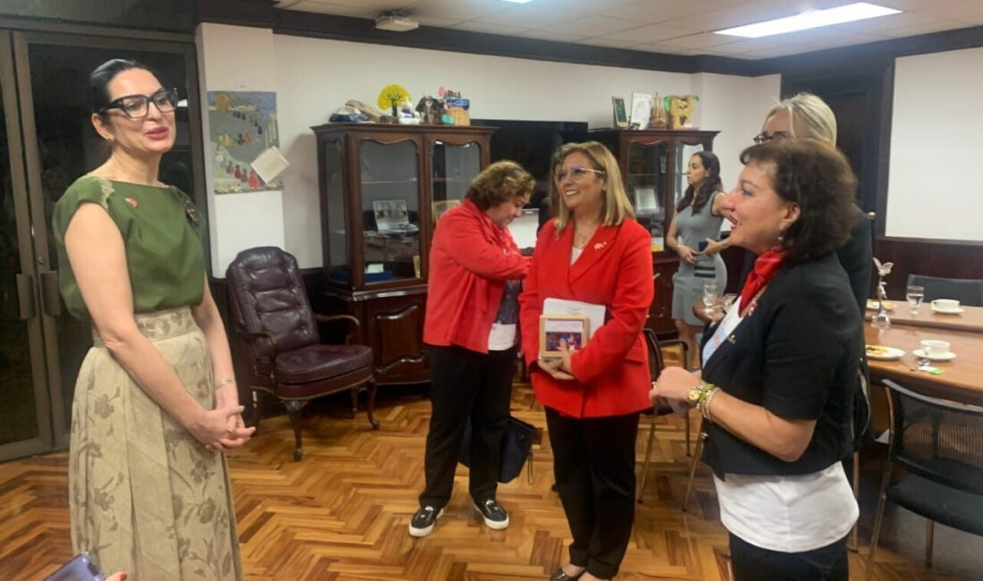  Orta Amerika ülkesi Kosta Rika Cumhurbaşkanı Rodrigo Chaves, "Türkiye benim