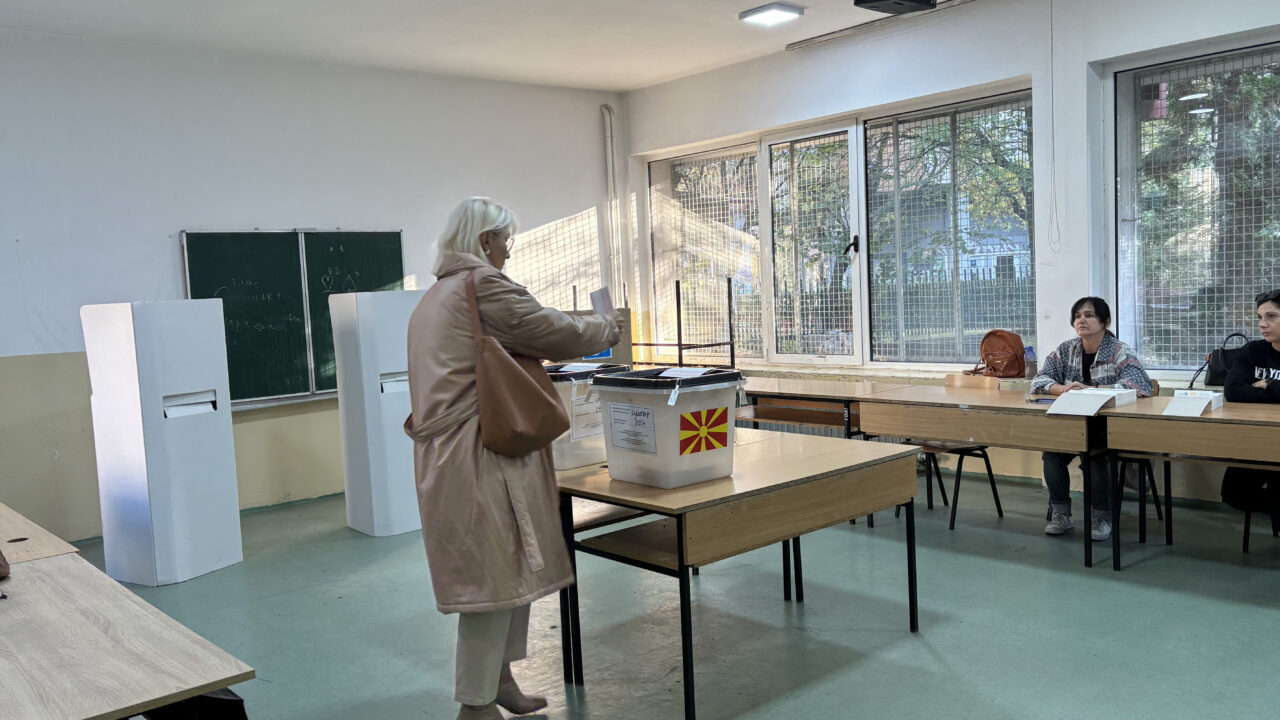 Balkan ülkesi Kuzey Makedonya'da yerel seçimin ilk turunda gerekli yüzde