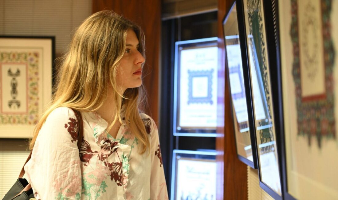 Tasavvuf düşüncesinin derin kavramlarından biri olan "hiçlik" temasını merkeze alan