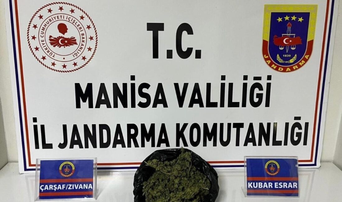 Manisa'nın Salihli ilçesinde yasaklı madde ticareti yapan şüpheli gözaltına alındı.