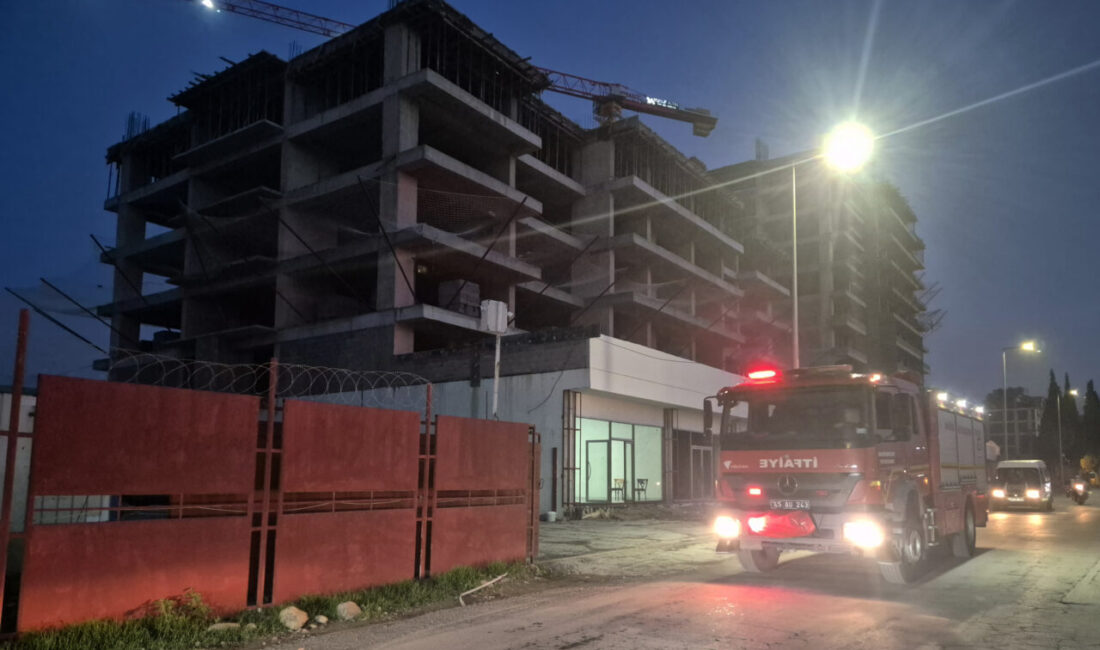 Son dakika: Manisa'nın Turgutlu ilçesindeki bir inşaatta üzerine çelik kalıp