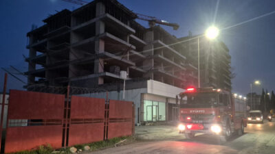 Son dakika: Manisa'nın Turgutlu ilçesindeki bir inşaatta üzerine çelik kalıp