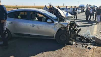 Mardin'in Kızıltepe ilçesinde, iki otomobilin çarpıştığı kazada, 1'i ağır 6