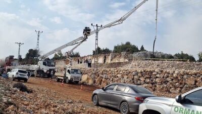 Mersin'in Erdemli ilçesinde çalıştığı inşaatta elektrik akımına kapılan işçi hayatını