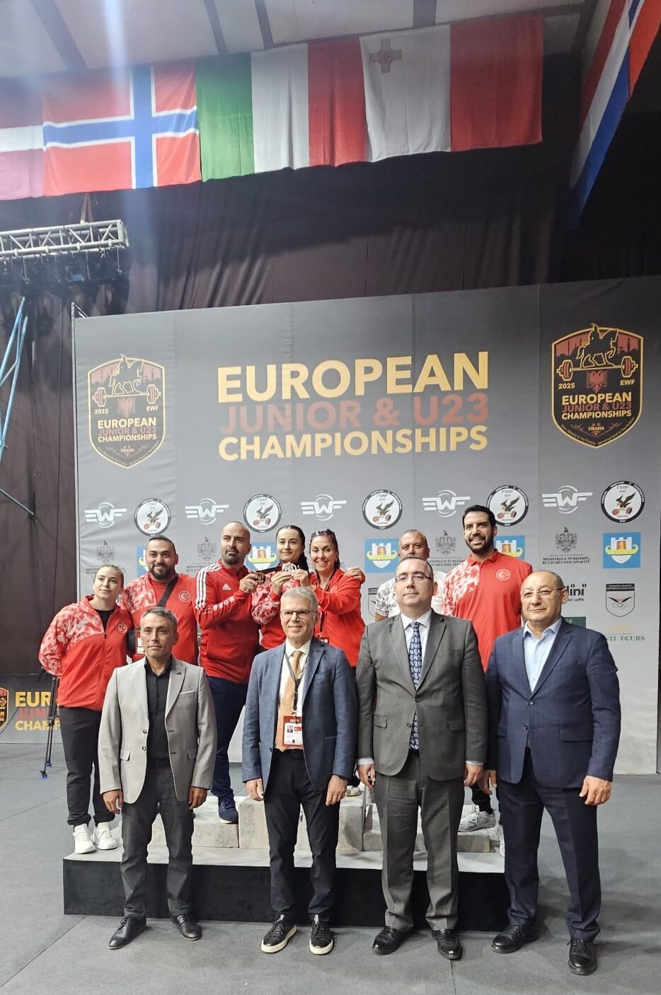 Milli halterci Aysel Özkan, Gençler ve 23 Yaş Altı Avrupa