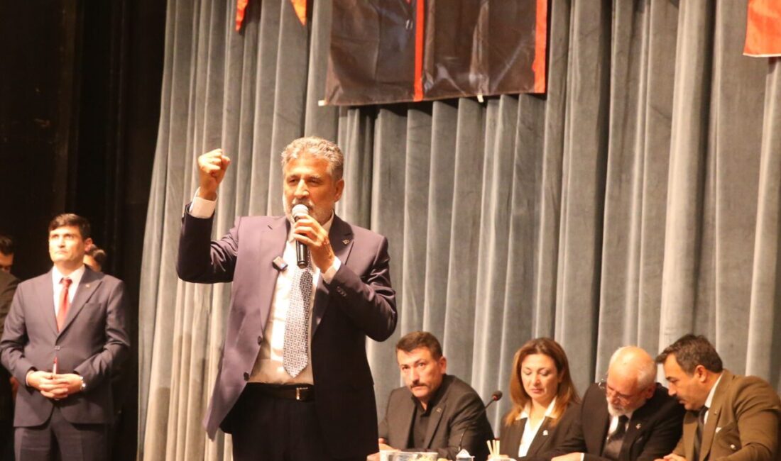  Milli Yol Partisi Genel Başkanı Remzi Çayır, partisinin 2. Olağan