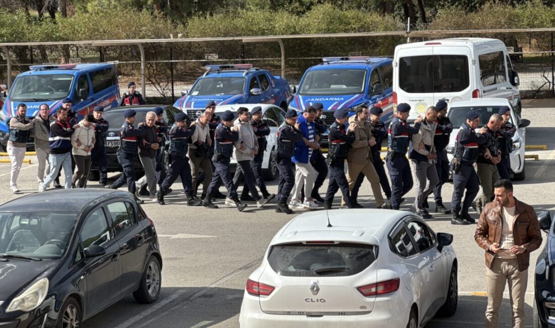  Muğla'nın Bodrum ilçesinde Fetullahçı Terör Örgütü (FETÖ) üyesi 8 şüpheli