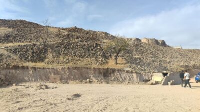 Nevşehir'de kayıtlarda bulunmayan yer altı şehrinde kaçak kazı yapan 2