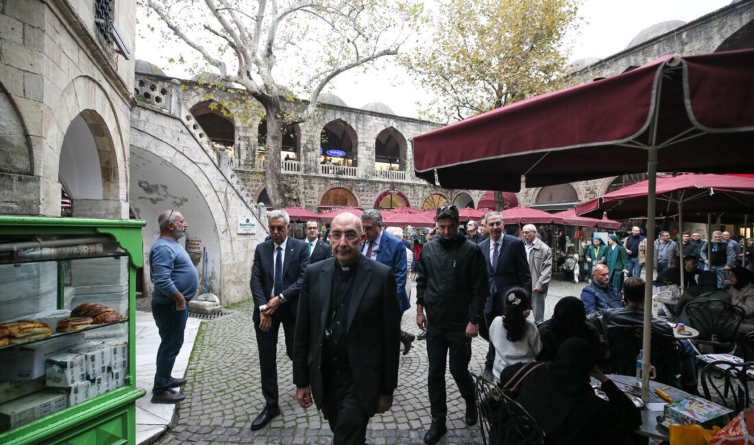 Katoliklerin ruhani lideri ve Vatikan Devlet Başkanı Papa 14. Leo'nun