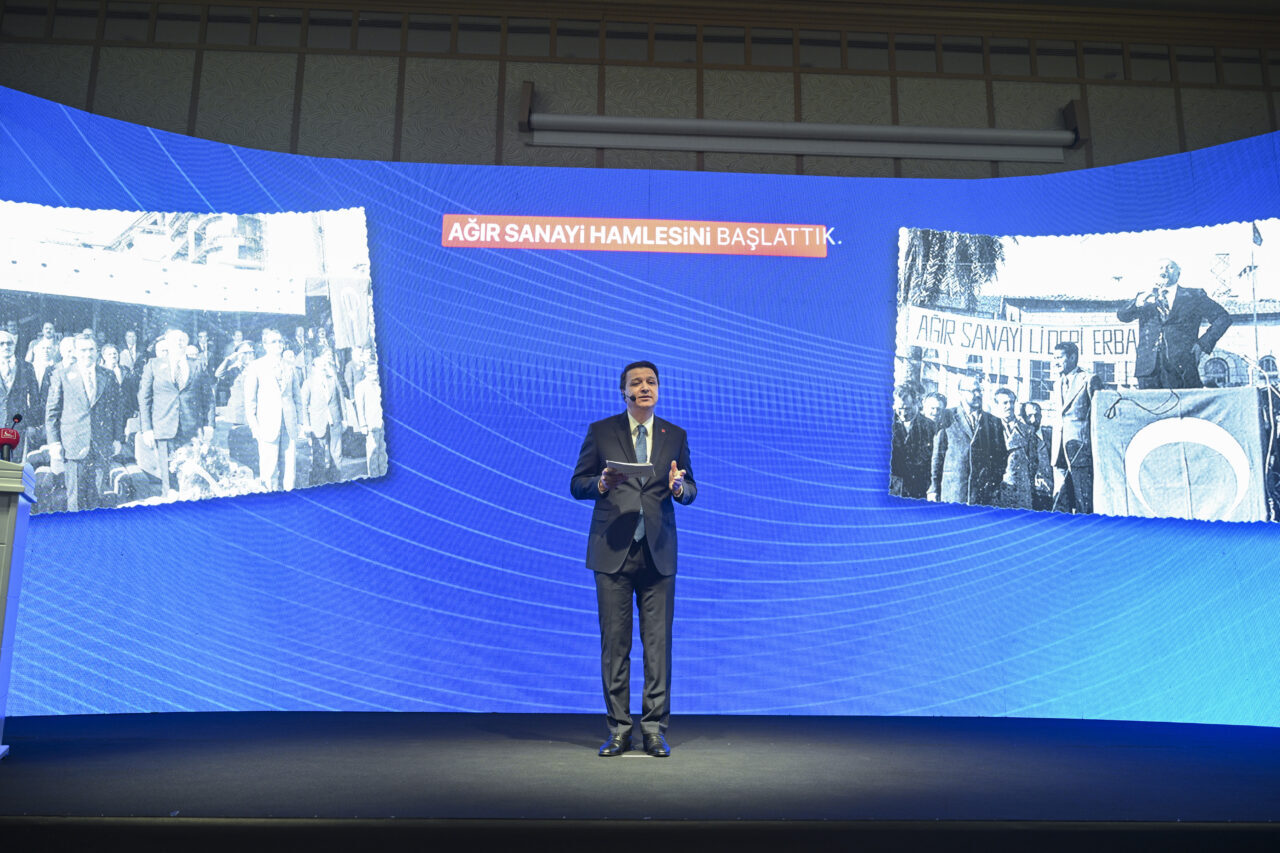 Saadet Partisi Genel Başkanı Mahmut Arıkan, bu ülkenin kaynaklarıyla, insan