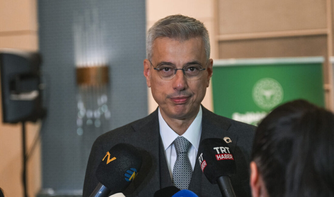 Sağlık Bakanı Kemal Memişoğlu, "Türkiye'nin sağlıklı yol haritasını çizeceğiz ve