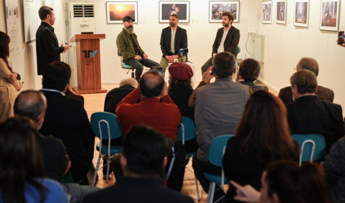 Anadolu Ajansının (AA) World Press Photo'dan ödüllü Filistinli foto muhabirleri