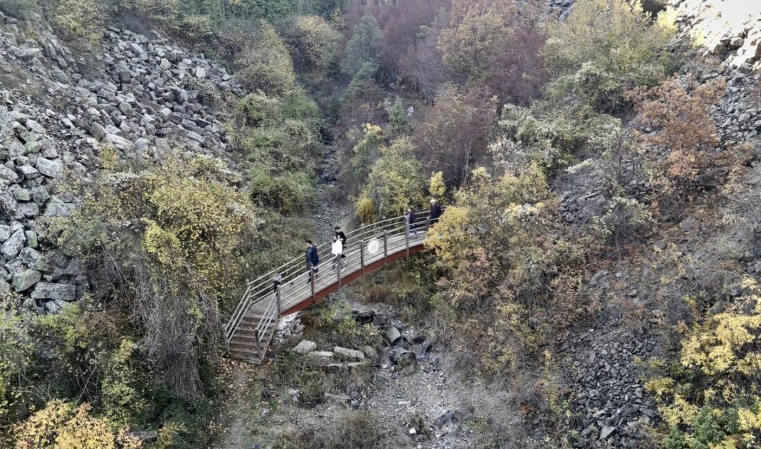  Sinop'un Boyabat ilçesi Kurusaray köyünde volkanik patlama sonucu yaklaşık 5
