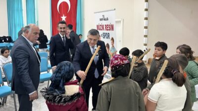 Sinop'ta öğrencileri bağımlılıktan uzak tutmak amacıyla "Müzik Resim ve Spor