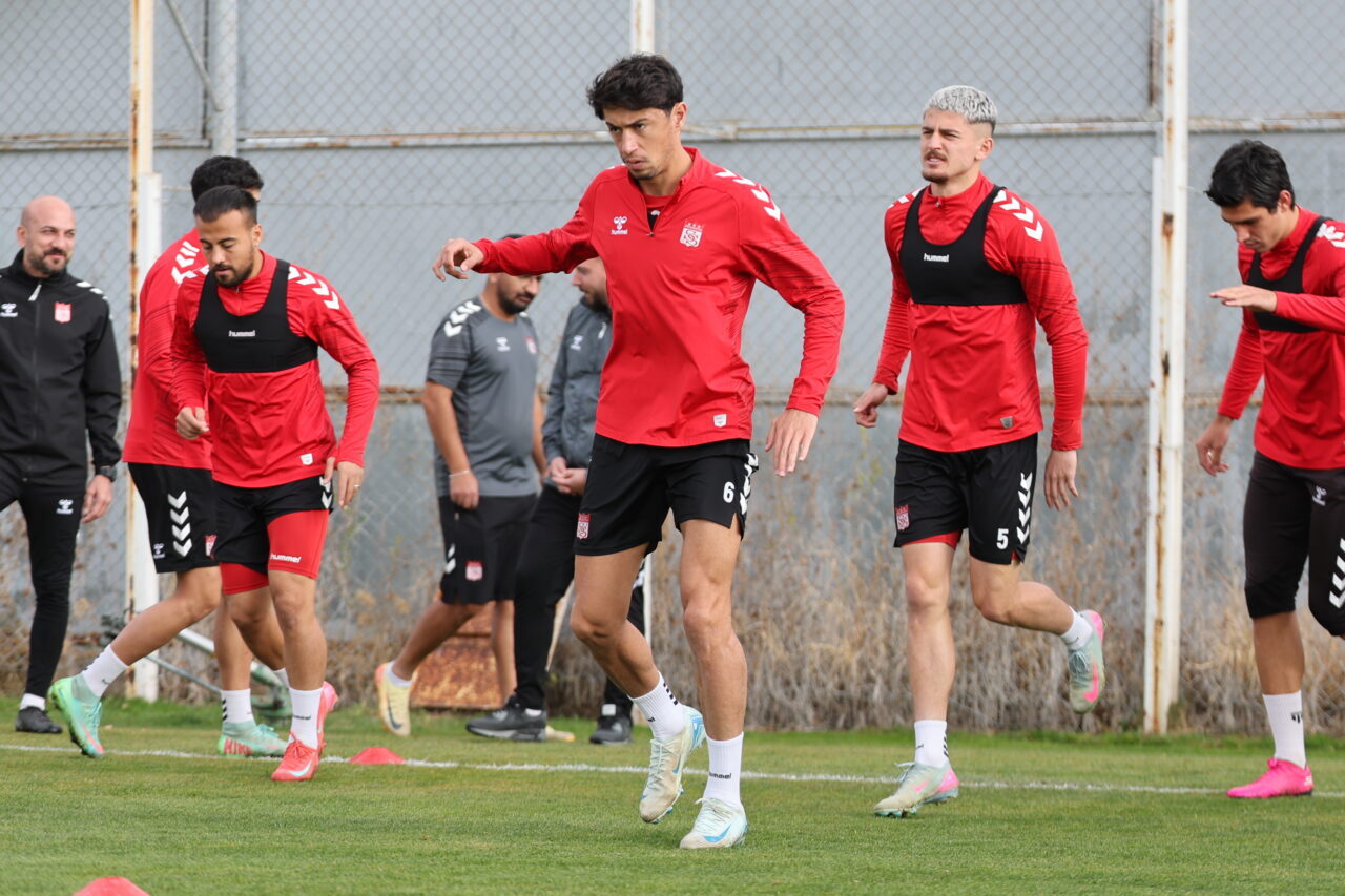 Trendyol 1. Lig'in 13. haftasında sahasında yarın Manisa FK ile