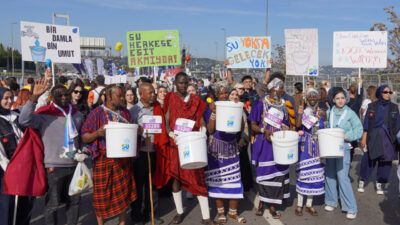 Tanzanya'dan gelen Masai kabilesi üyeleri yaşadıkları bölgelerdeki su sorununa dikkati