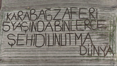 Kırklarelili çiftçi, Karabağ Zaferi'nin 5'inci yıl dönümü dolayısıyla tarlasındaki toprağa