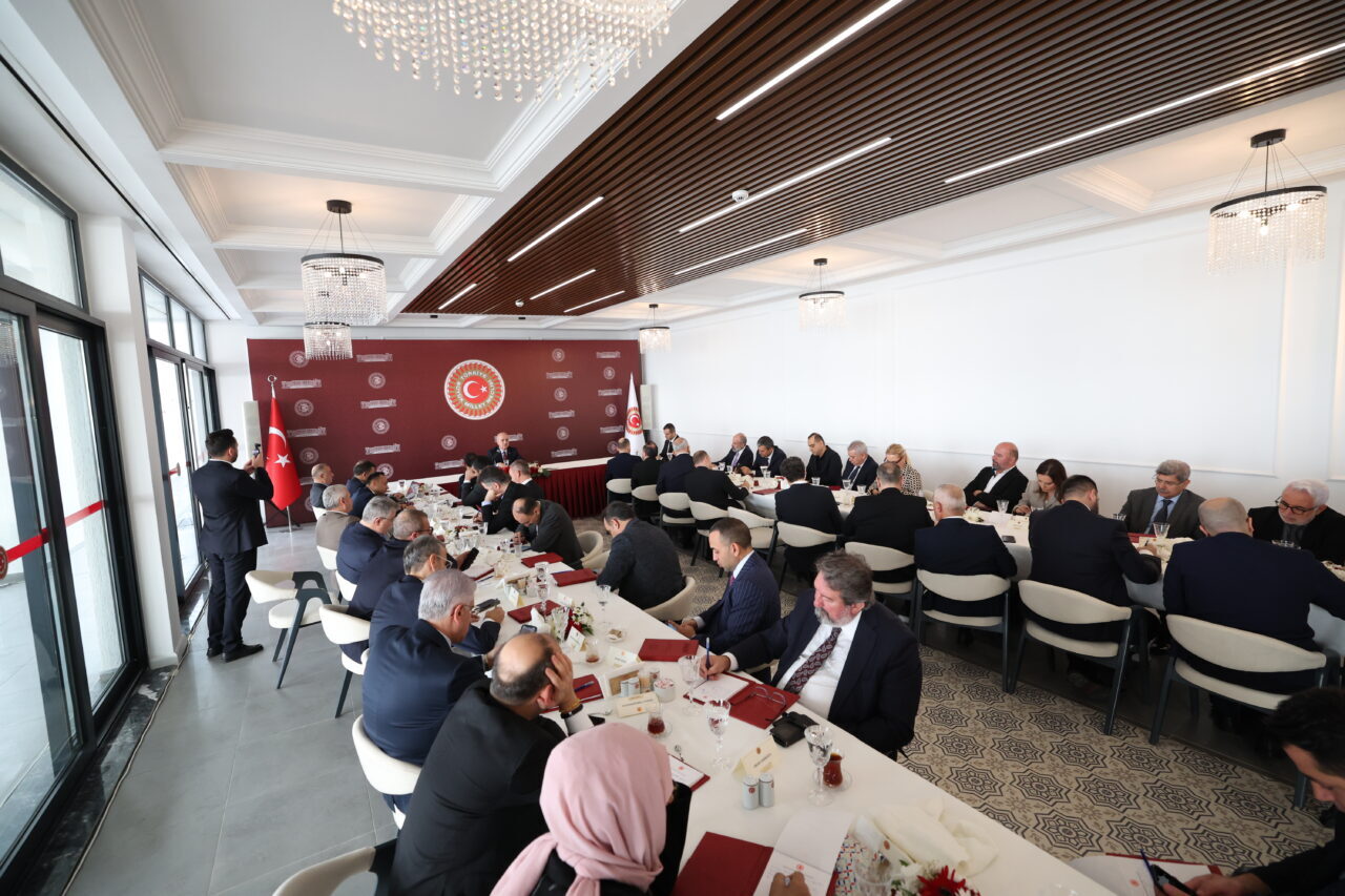  TBMM Başkanı Numan Kurtulmuş, "Terörsüz Türkiye" sürecine ilişkin, "Milli güvenlikle