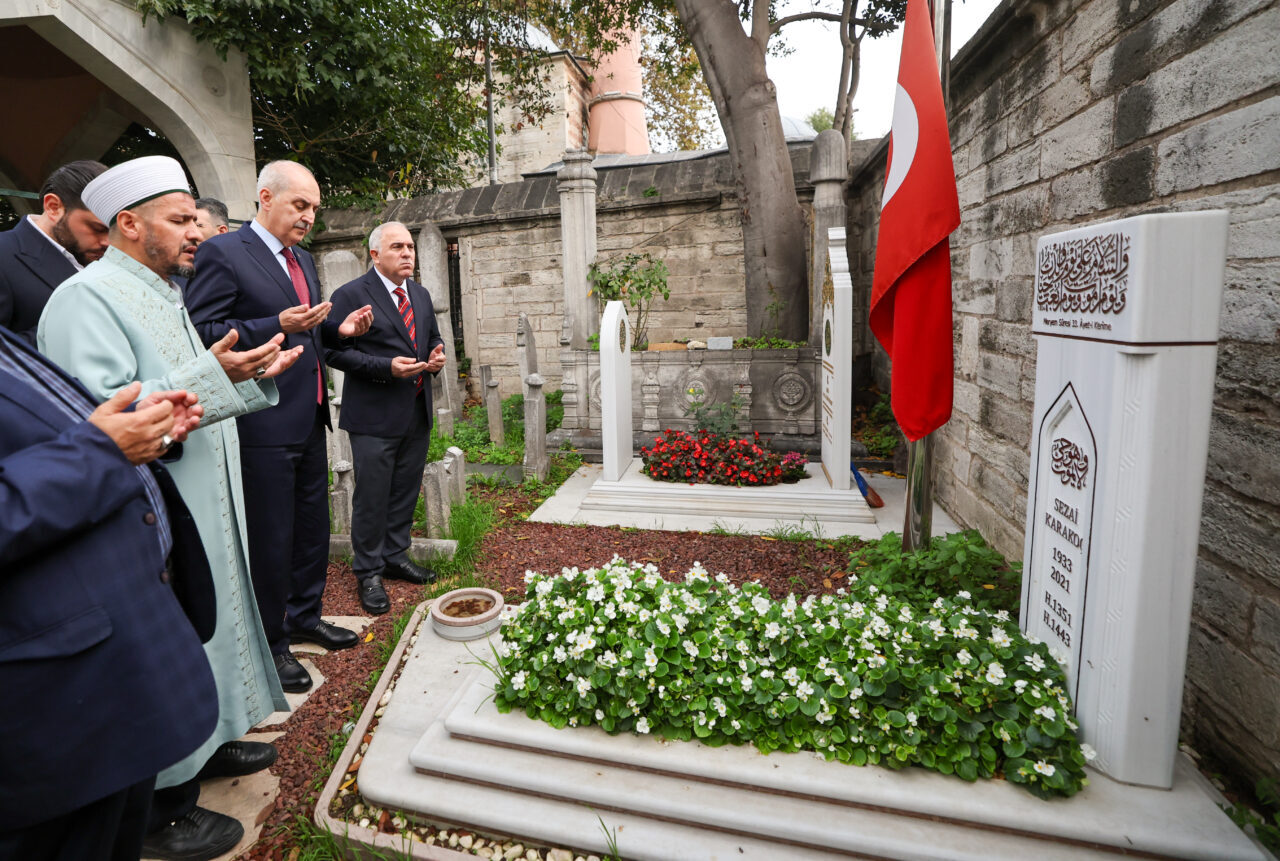 TBMM Başkanı Numan Kurtulmuş, şair ve yazar Sezai Karakoç ile