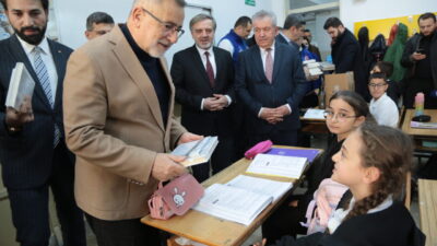 Türkiye Diyanet Vakfı (TDV), "Dersimi Seçiyorum Kur'an'ımı Alıyorum" projesi kapsamında