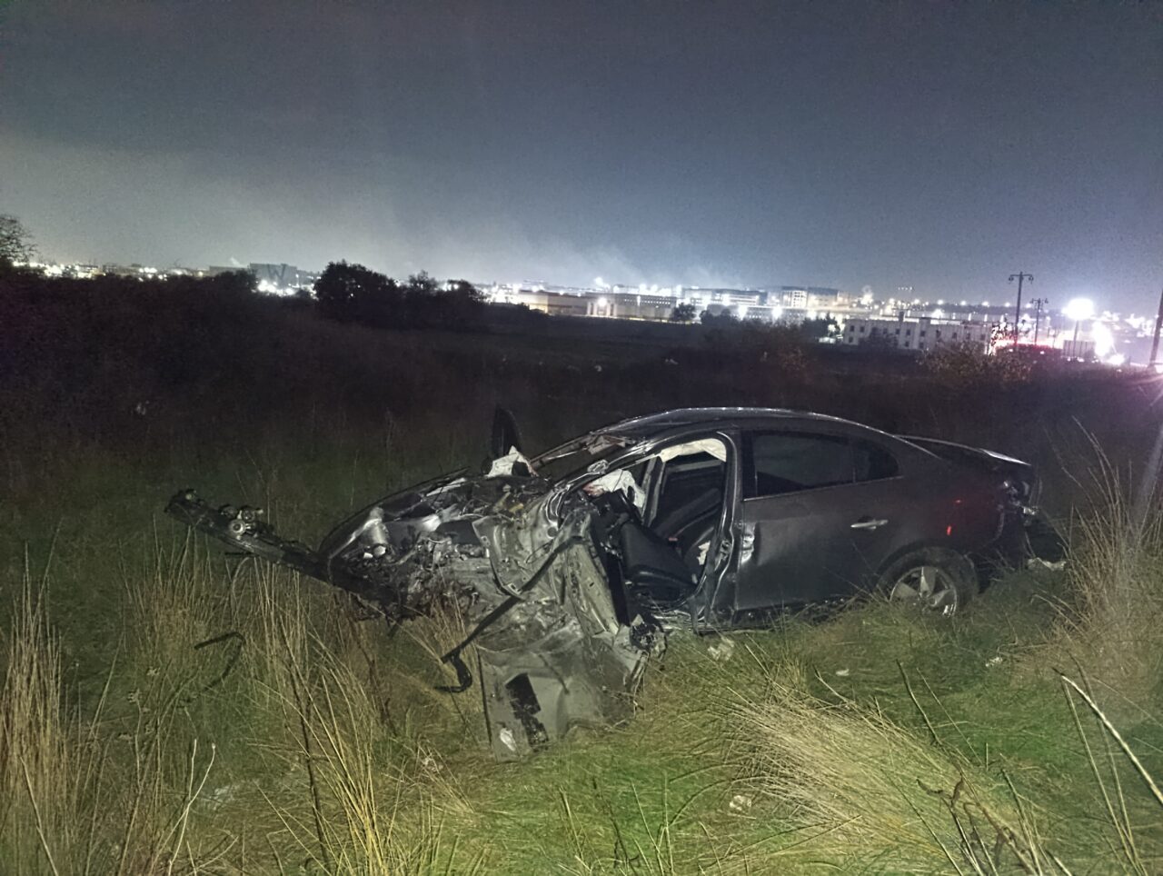 Tekirdağ’ın Çerkezköy ilçesinde devrilen otomobildeki 1 kişi öldü, 1 kişi