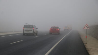 Tekirdağ'da sis nedeniyle görüş mesafesi yer yer 30 metrenin altına