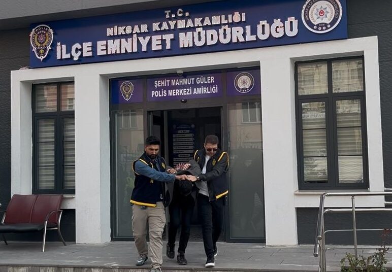  Tokat'ın Niksar ilçesinde hakkında 57 yıl kesinleşmiş hapis cezası bulunan