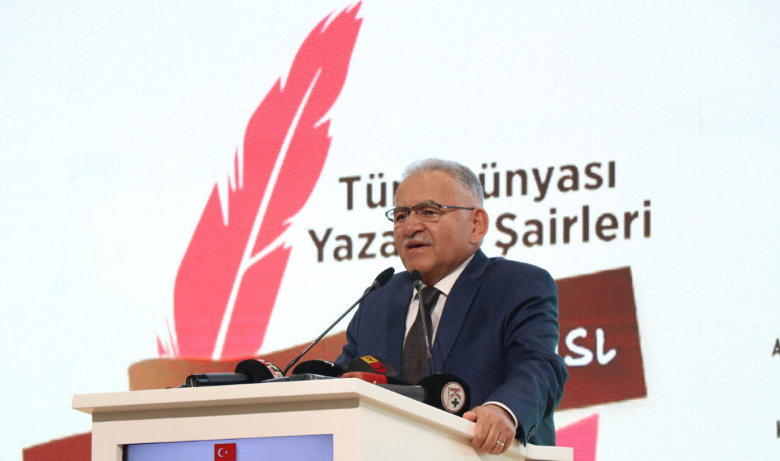 Kayseri'de "Türk Dünyası Yazar ve Şairler Talas Buluşması" etkinliği başladı.