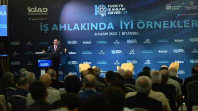 İstanbul'da Türkiye İktisadi Girişim ve İş Ahlakı Derneği (İGİAD) tarafından