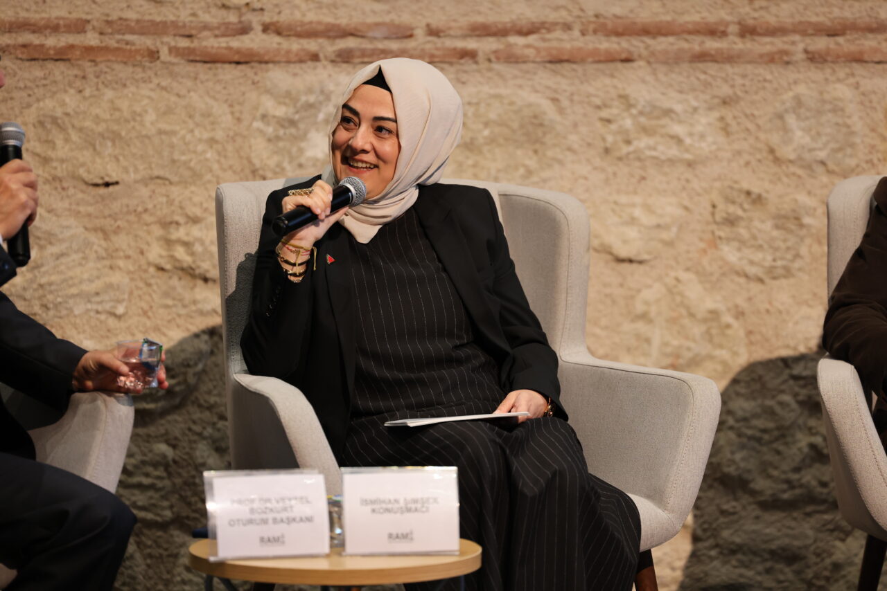  1 Kasım Dünya Yazarlar Günü dolayısıyla bu yıl ilki düzenlenen