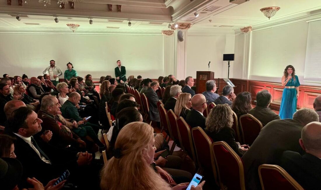  Yunanistan'ın İstanbul Başkonsolosluğunca, Yunan besteci Mikis Theodorakis'in doğumunun 100. yılı