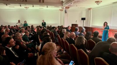  Yunanistan'ın İstanbul Başkonsolosluğunca, Yunan besteci Mikis Theodorakis'in doğumunun 100. yılı