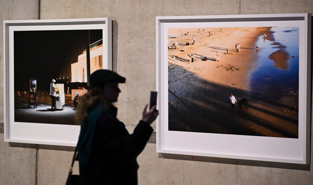Yönetmen, senarist ve yapımcı Zeki Demirkubuz'un ikinci kişisel fotoğraf sergisi