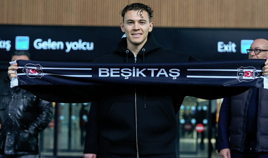 Beşiktaş’ın prensip anlaşmasına vardığı Arnavut futbolcu Kristjan Asllani, transfer görüşmelerini