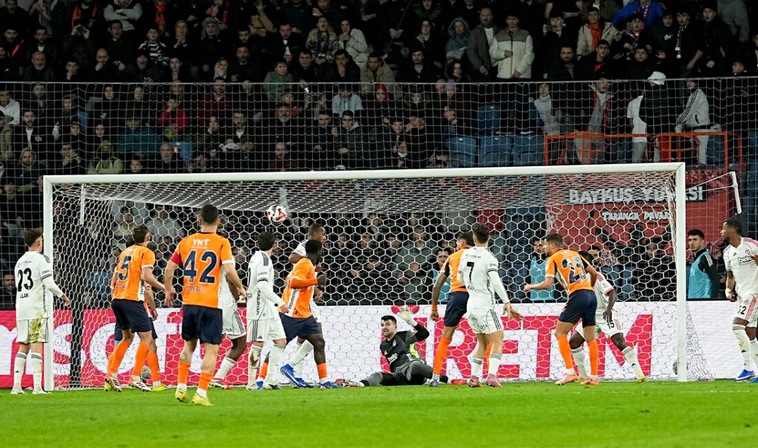 Trendyol Süper Lig’in 22. haftasında Beşiktaş, deplasmanda RAMS Başakşehir’i 3-2