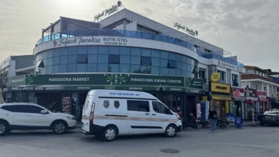 İzmir’in Seferihisar ilçesinde 14 Şubat Sevgililer Günü tatili için otele